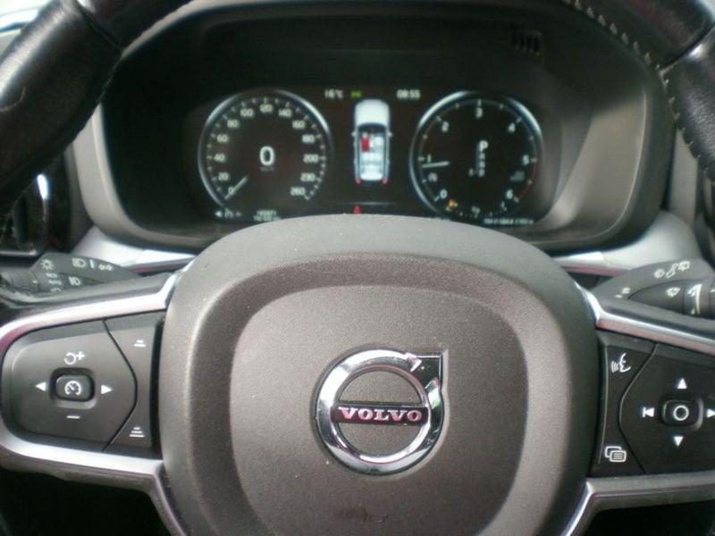 Volvo XC60 2.0 d4 Momentum Pro auto