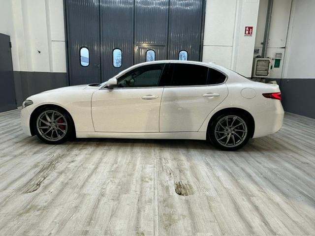 Alfa Romeo Giulia 2.2 Turbodiesel 180cv Super