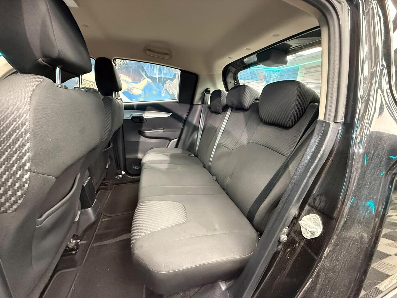 Mahindra KUV100 1.2 VVT K8 (208)