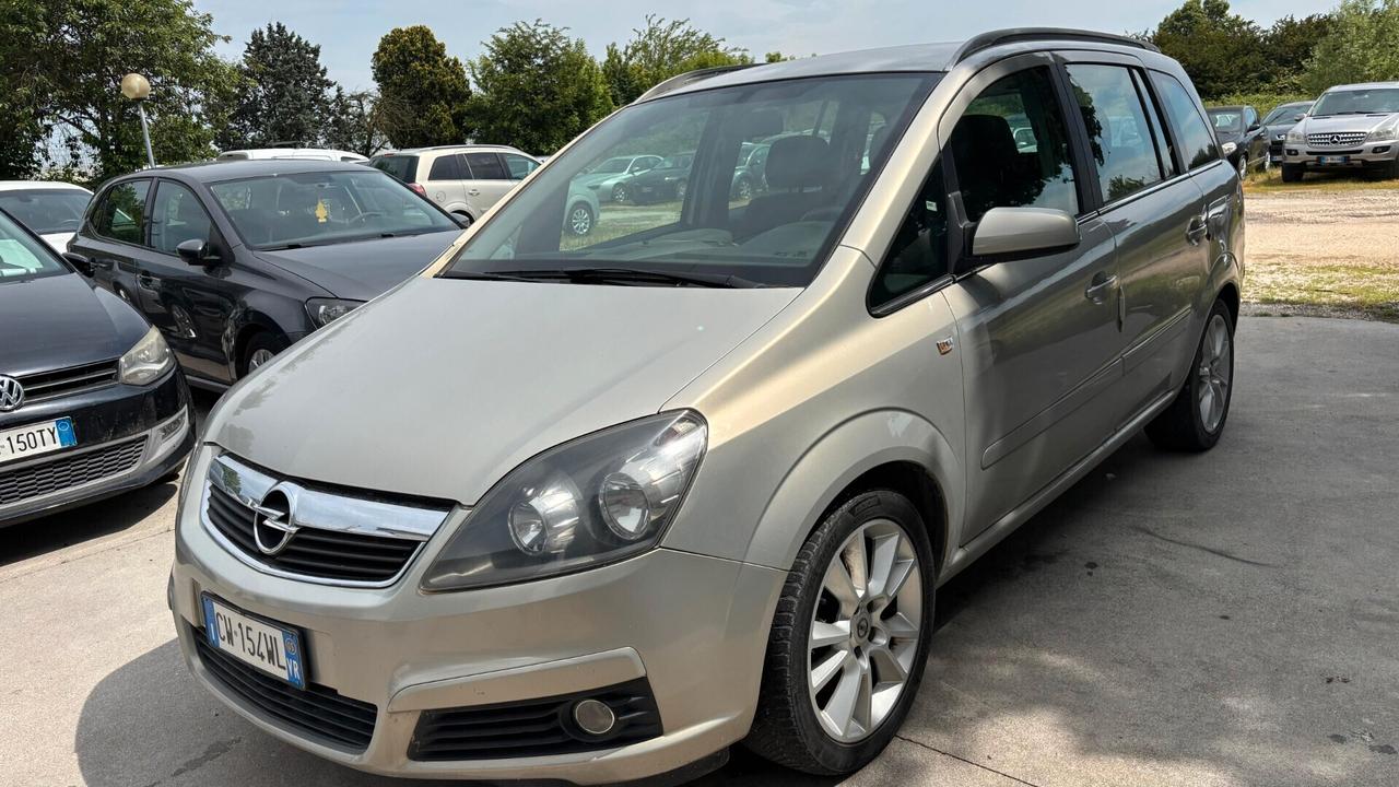 Opel Zafira 1.9 16V CDTI 150CV Cosmo