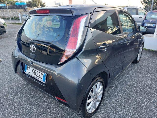 TOYOTA Aygo 1.0 VVT-i 69 CV 5 porte x-cool TSS Navig retrocam