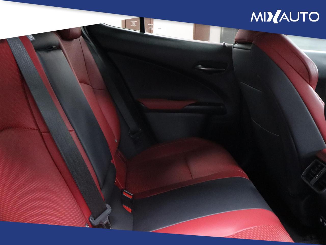 Lexus UX 250H 2.0 F-Sport 2WD CVT