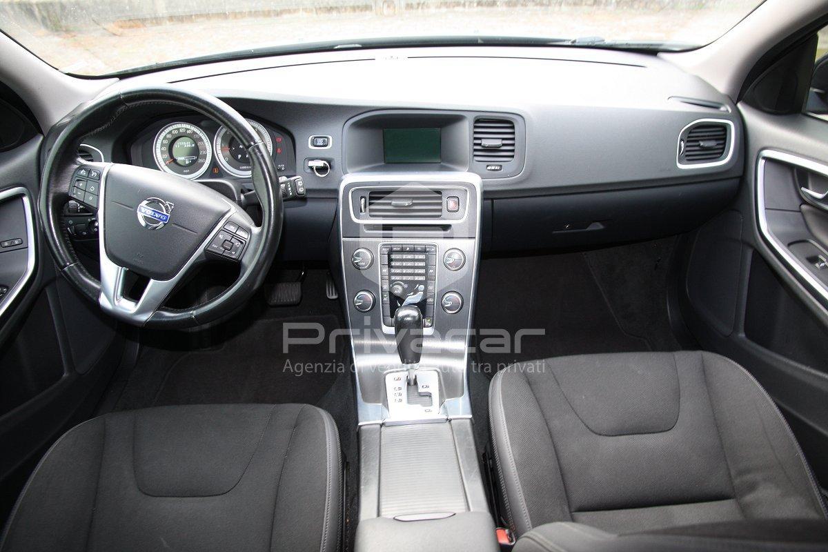 VOLVO V60 D3 Geartronic Momentum