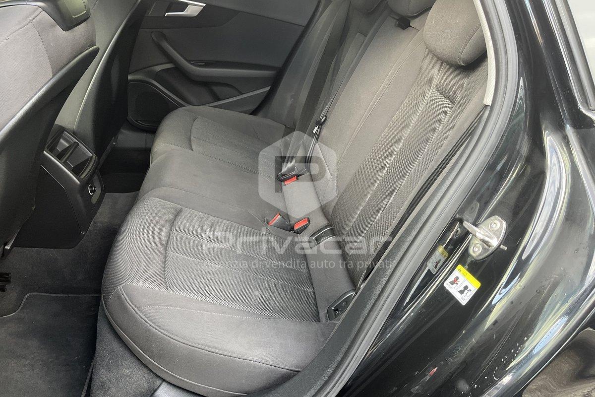 AUDI A4 2.0 TDI 150 CV S tronic Business