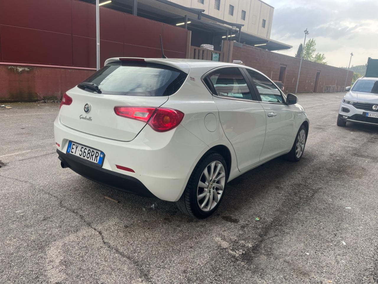 Alfa Romeo Giulietta 1.6 JTDm-2 105 CV Distinctive