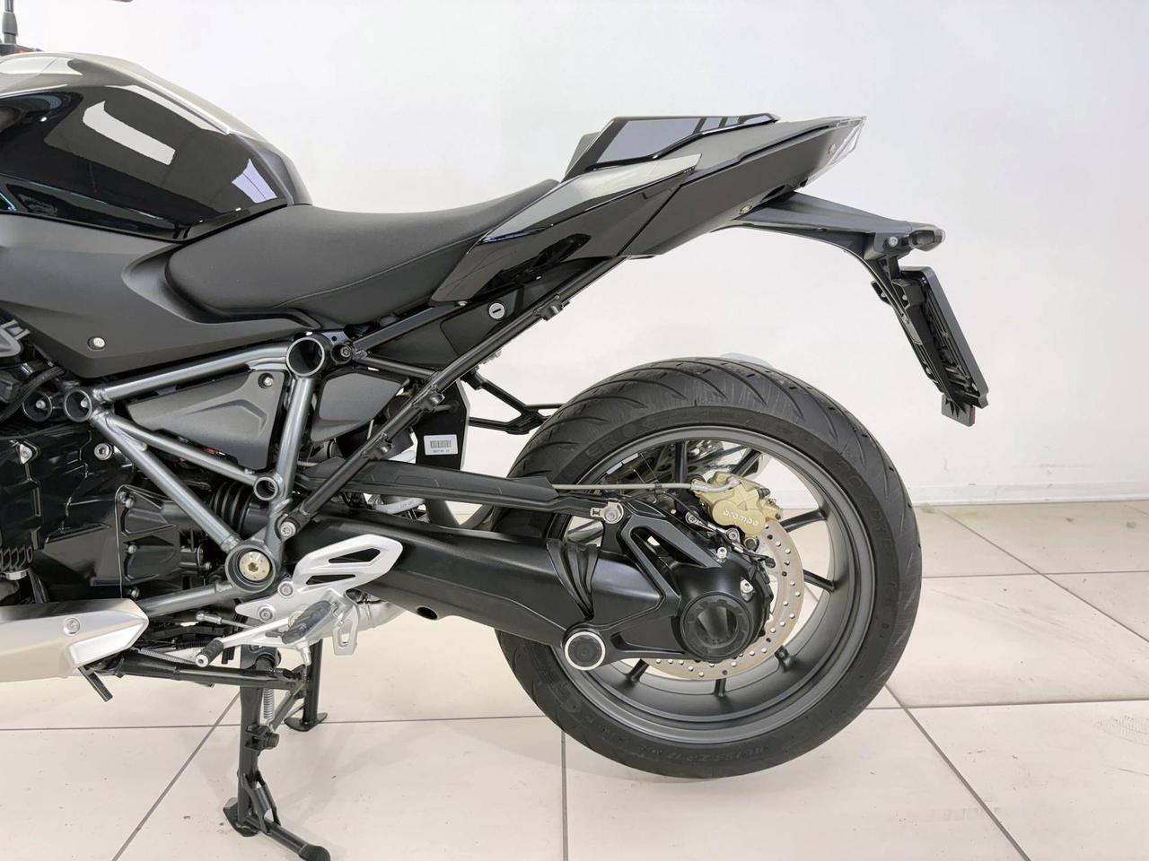 BMW R 1250 R Triple Black