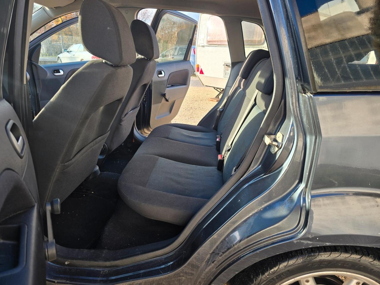 Ford Fiesta 1.4 TDCi 5p. Ghia 50kw