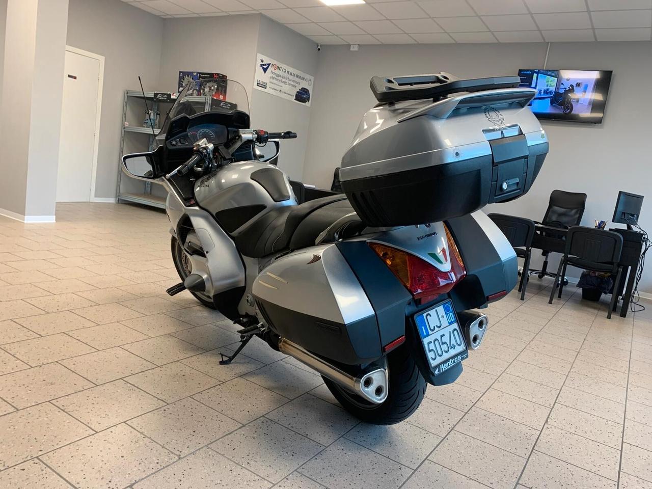 Honda Pan European ST1300 accessoriata