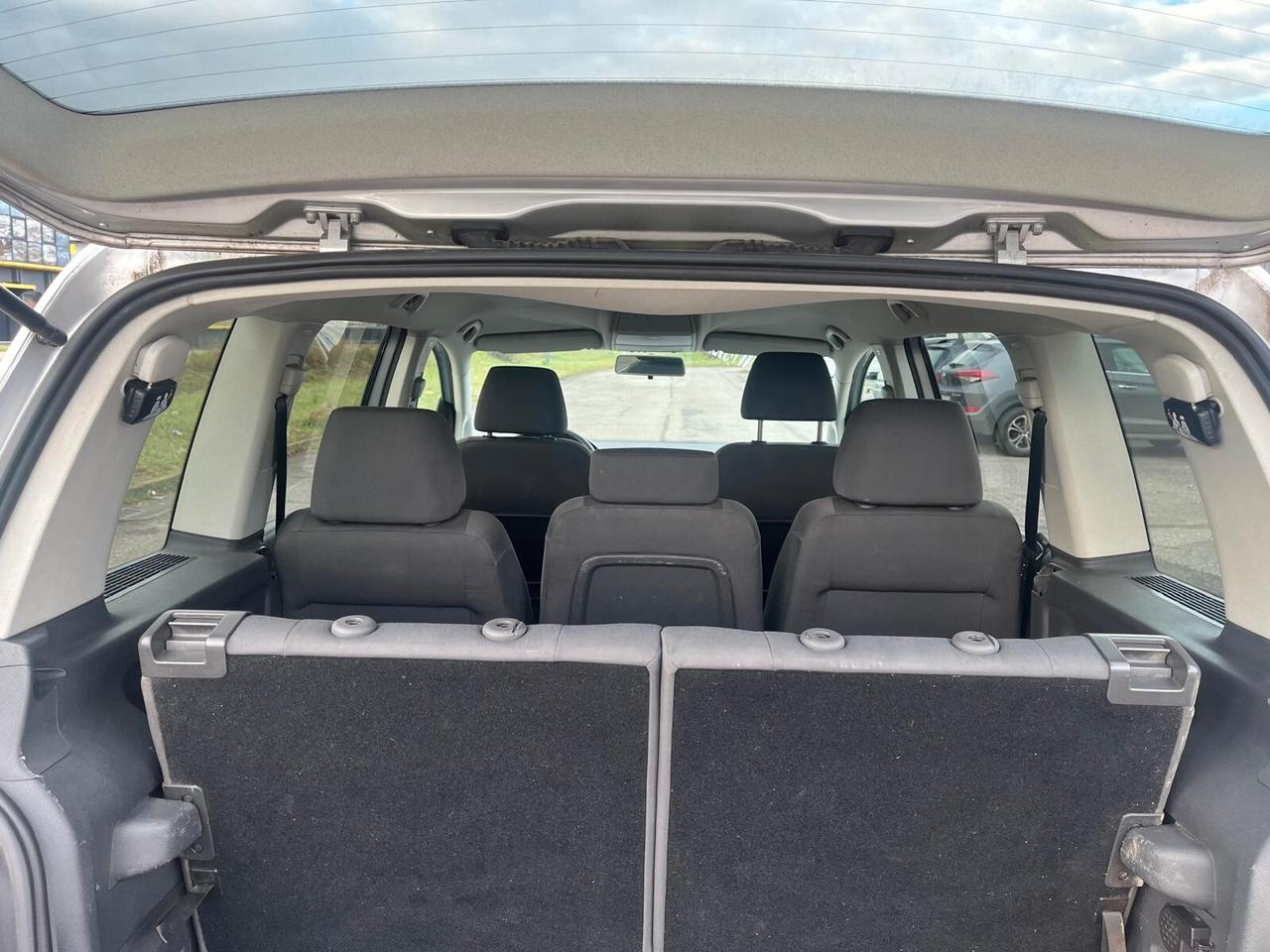 Volkswagen Touran 2.0 TDI DPF Highline **7 posti **