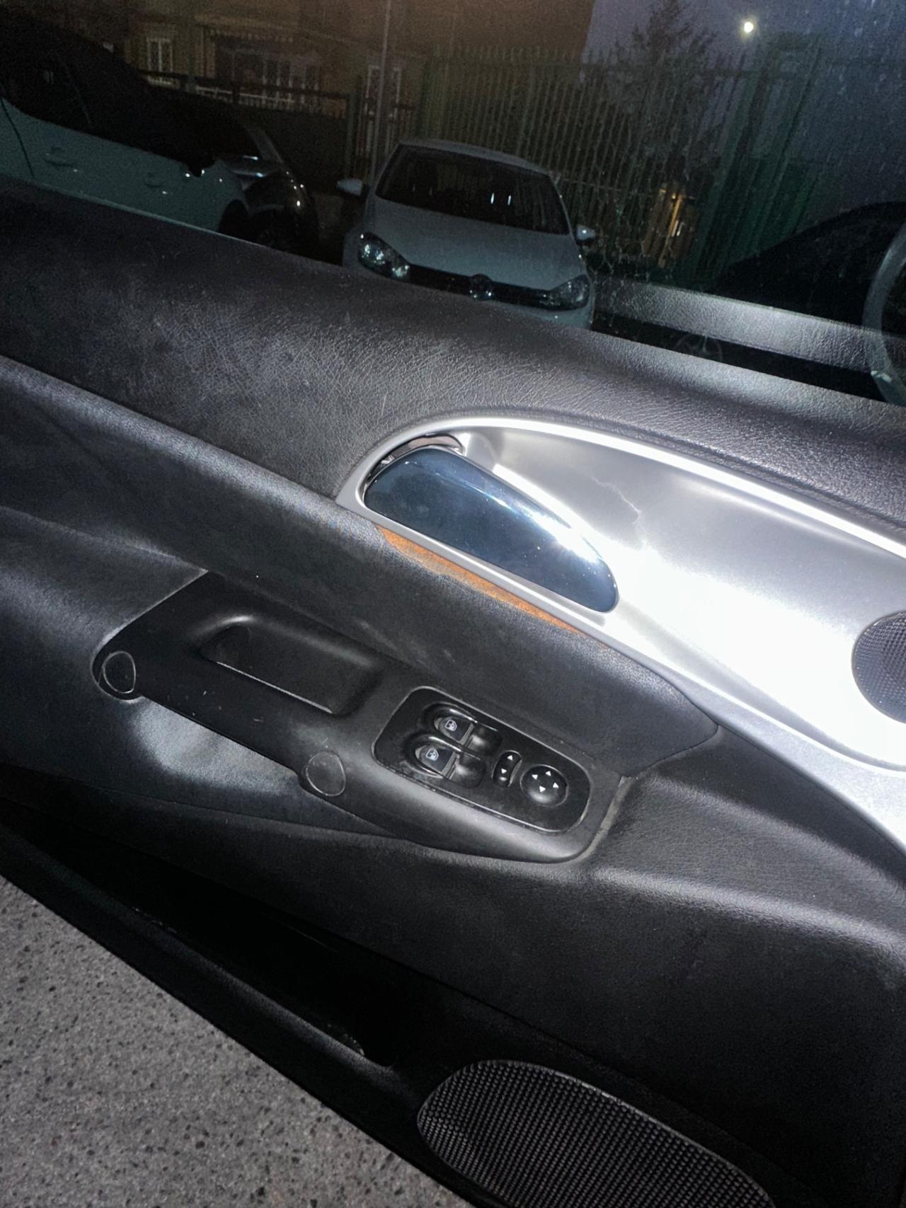 Lancia Ypsilon 1.2 Oro