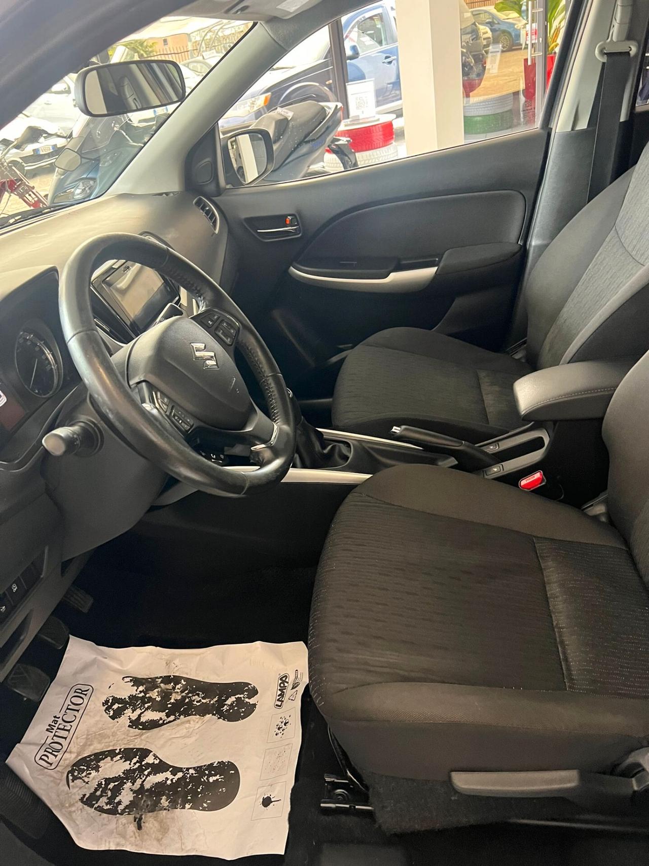 Suzuki Baleno 1.2 Hybrid B-Top