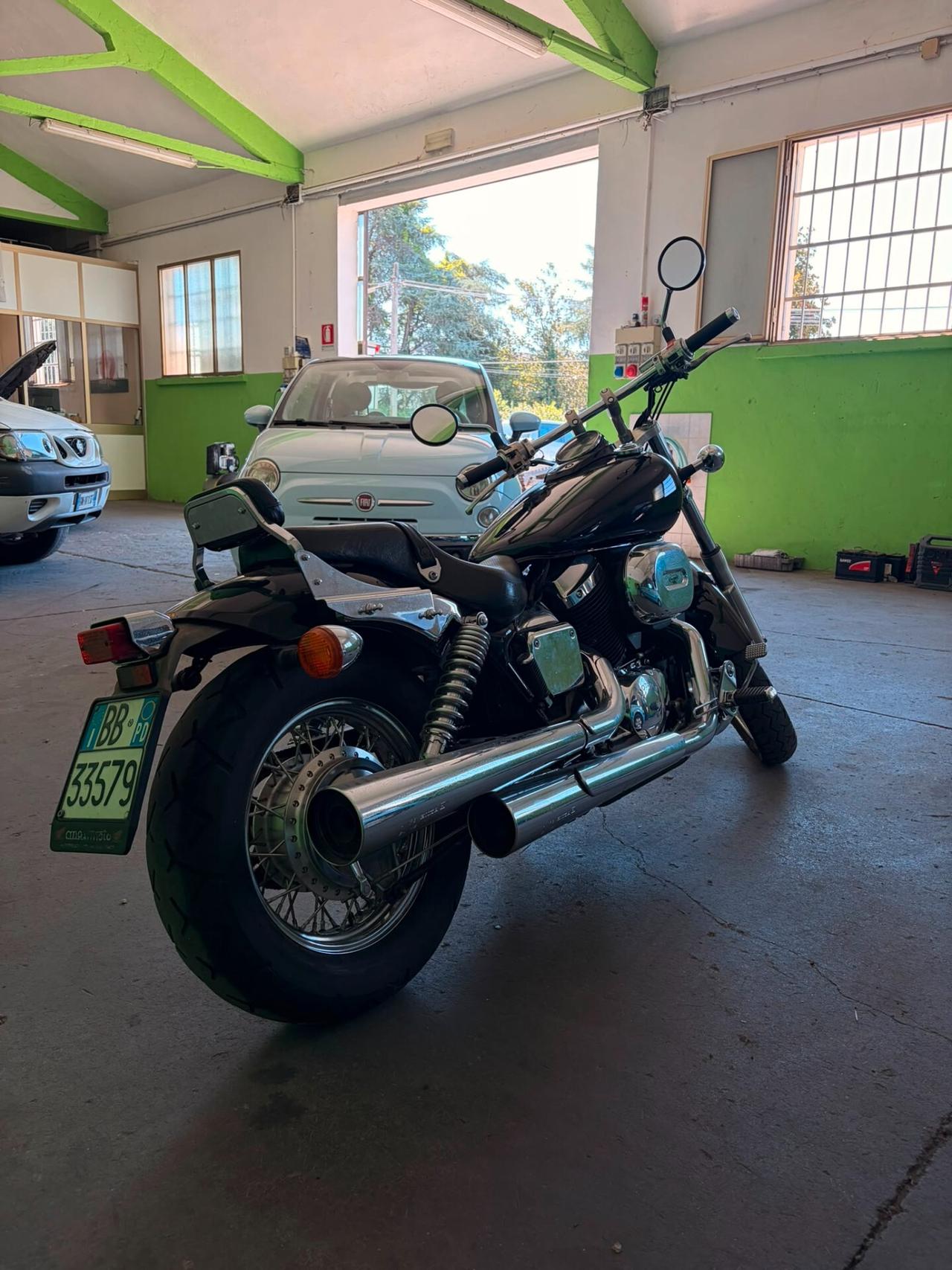 Honda VT 750 Black Widow -2001