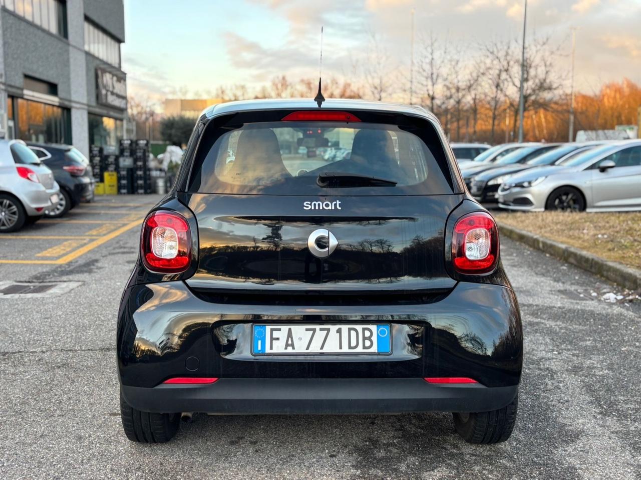 Smart ForFour 70 1.0 Prime*SOLO 70000KM*ADATTA A NEOPATENTI*NEL PREZZO 4 GOMME*CRUISE