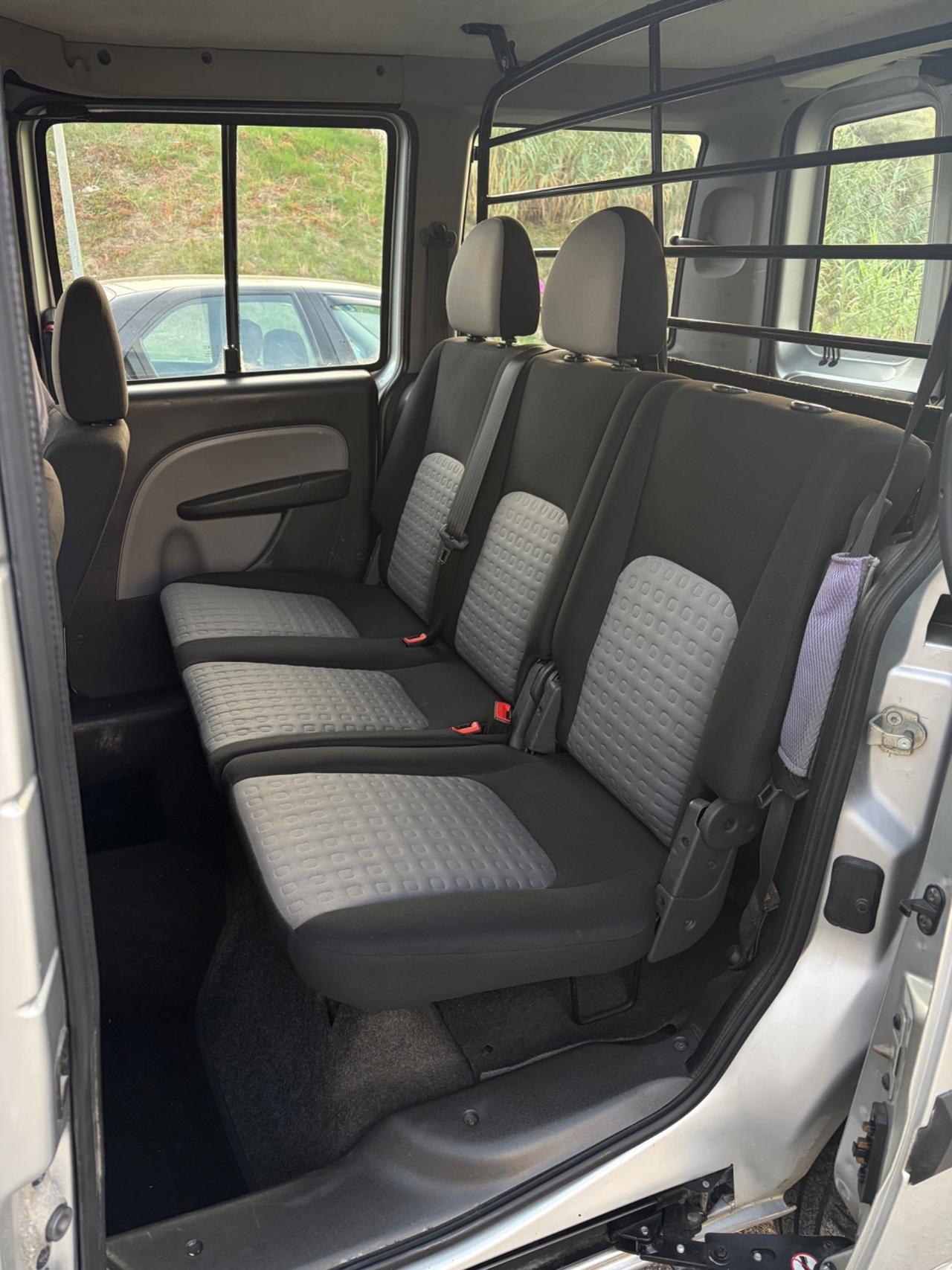 Fiat Doblo 1.9 mtj 2009 5 Posti