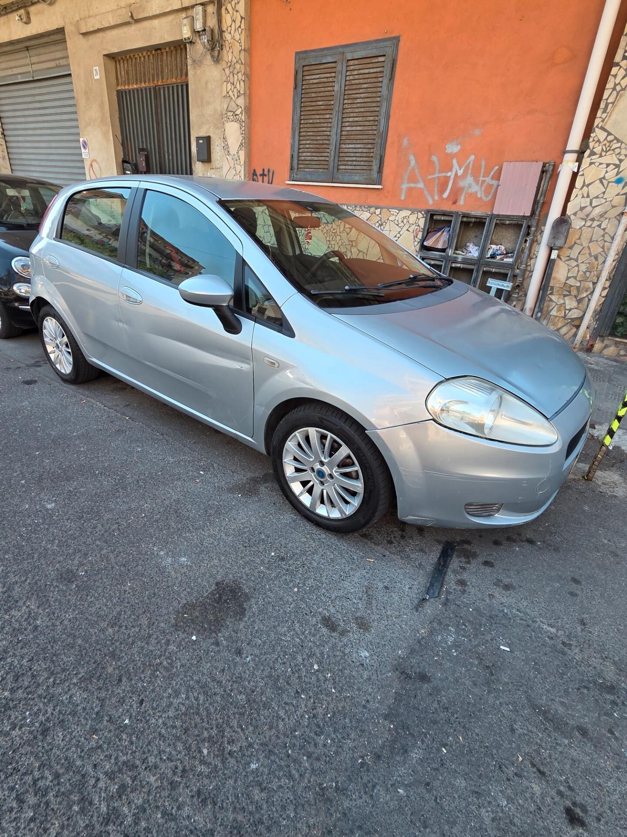 Fiat Grande Punto 1.3 MJT 75 CV 5 porte Dynamic