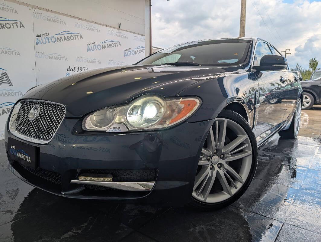 Jaguar XF 2.7d Luxury auto UNI-PROPRIETARIO!