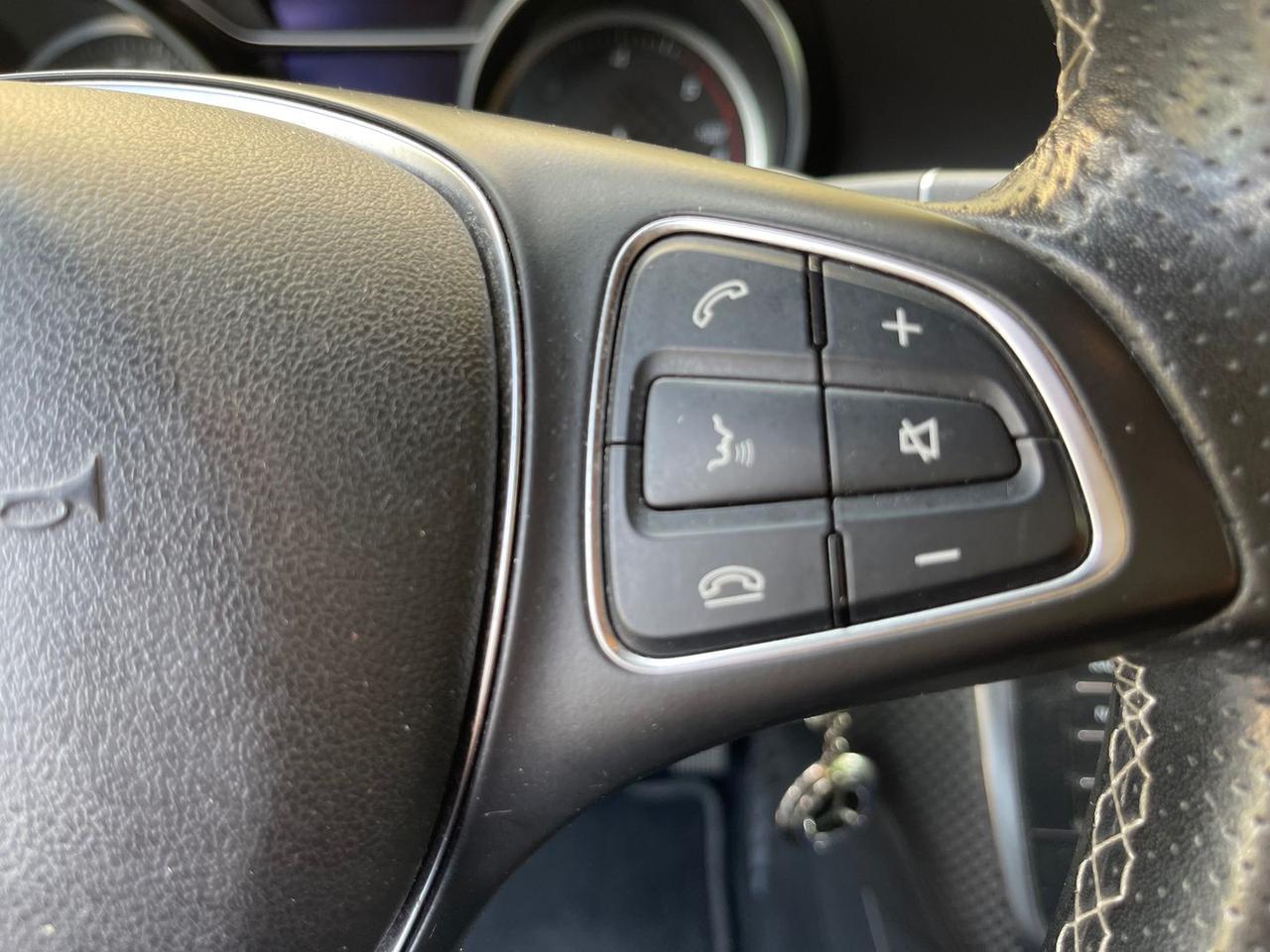Mercedes-Benz A 200 Business A 200 D