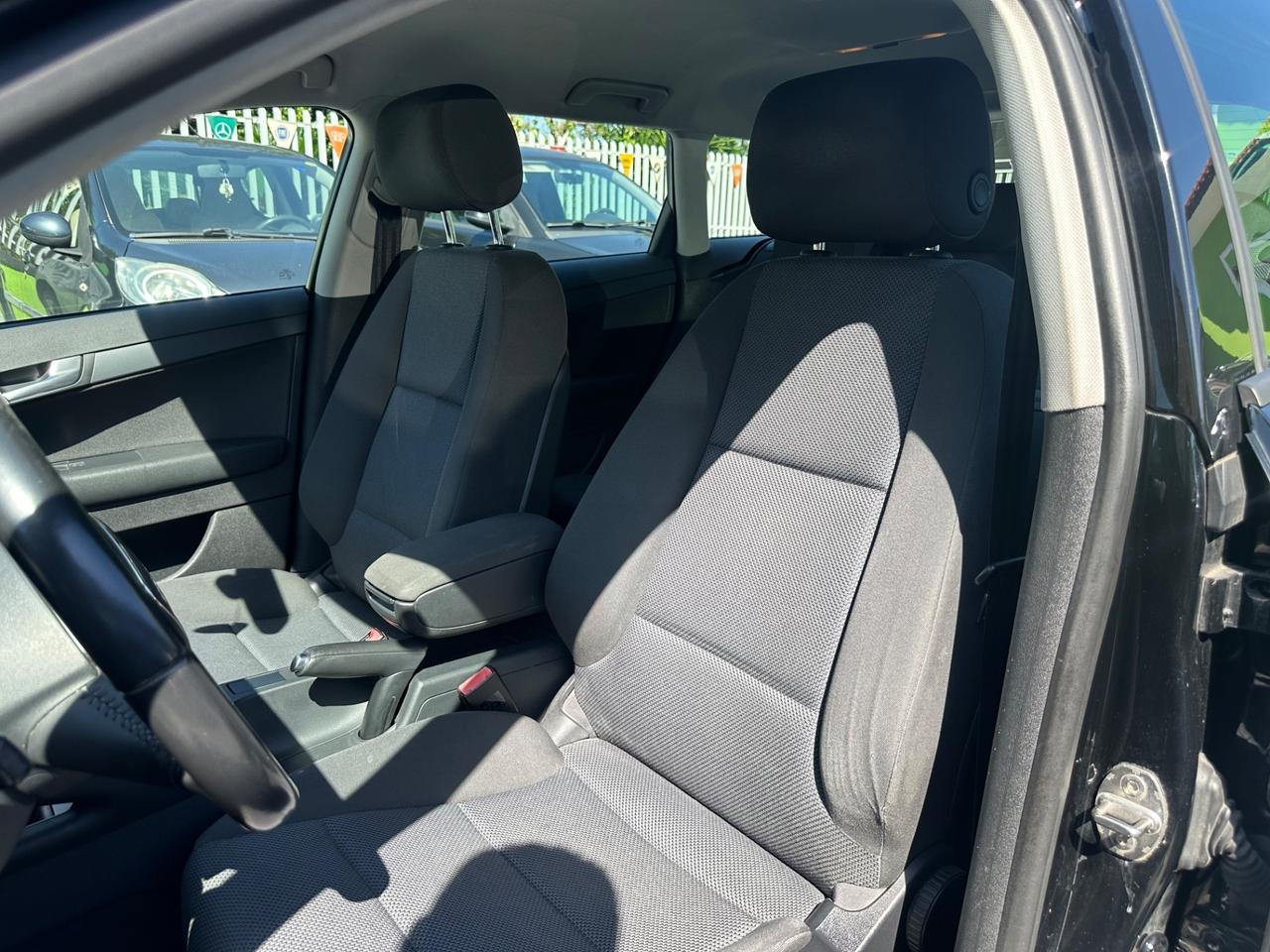 Audi A3 sportbak 1.6 90 CV 10/2013