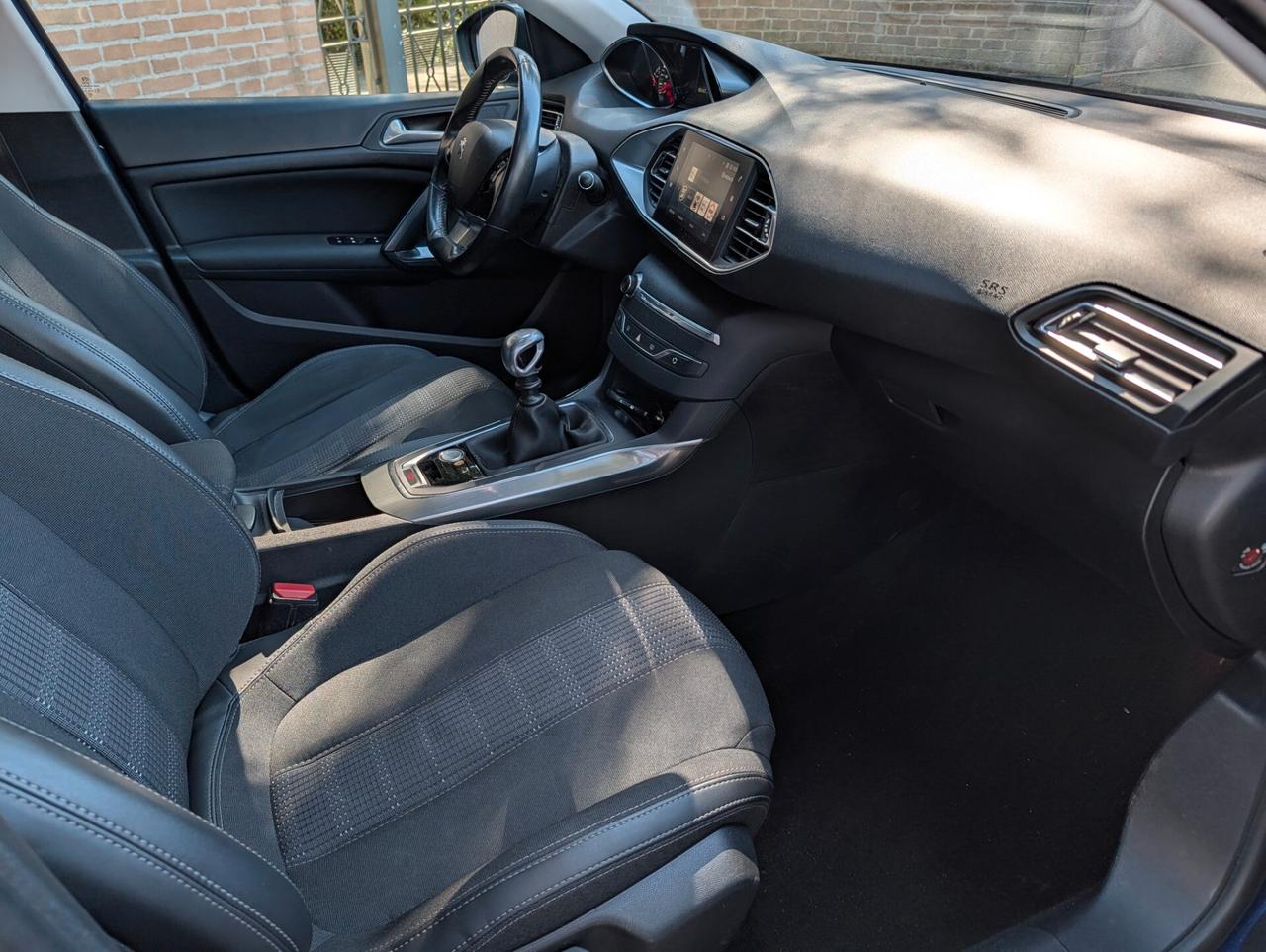 Peugeot 308 PureTech Turbo 130 S&S SW Allure