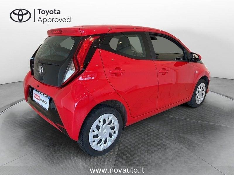 Toyota Aygo Aygo Connect 1.0 VVT-i 72 CV 5 porte x-play