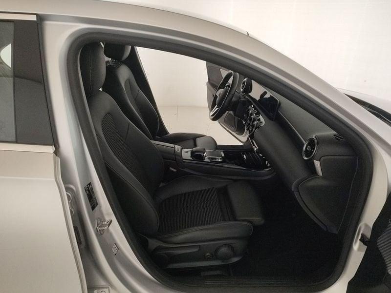 Mercedes-Benz Classe A A 200 d Sport auto