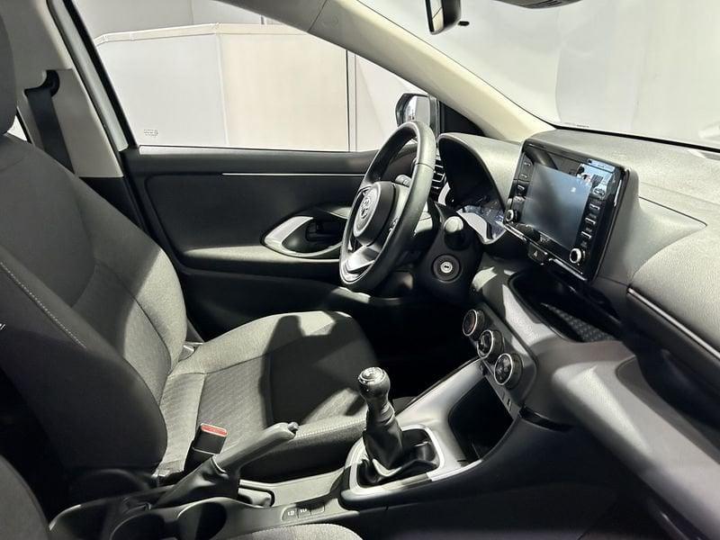 Toyota Yaris Yaris 1.0 5 porte Active + SENSORI DI PARCHEGGIO ANTERIORI