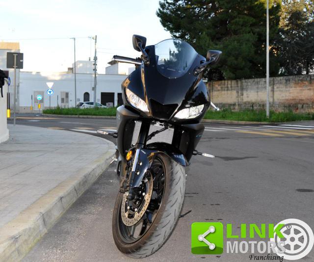 YAMAHA YZF R3 Pari al Nuovo