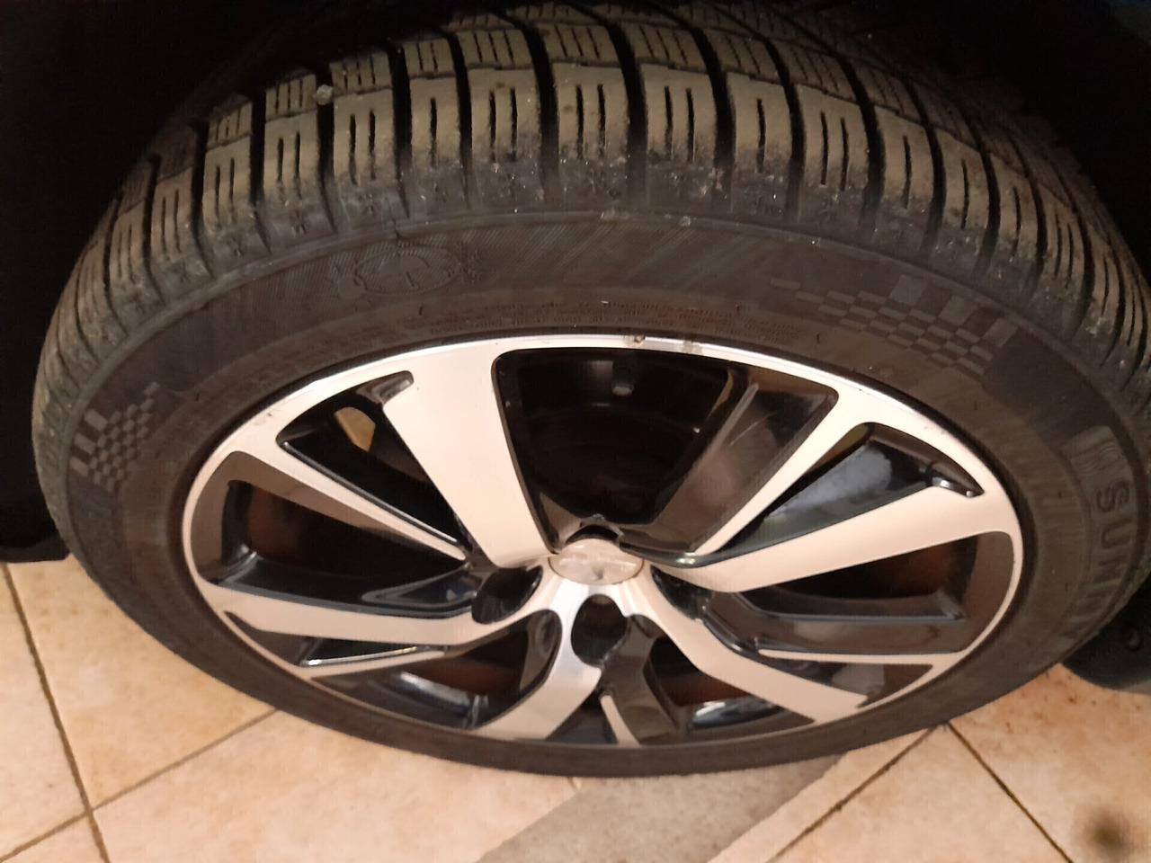 Peugeot 2008 1.6 e-HDi 92 CV Stop&Start Allure