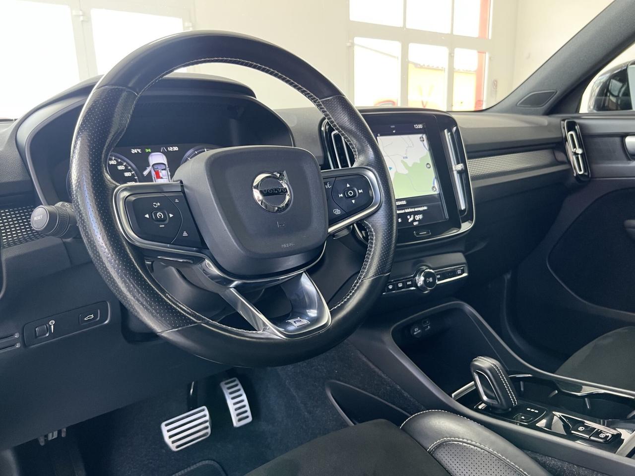 VOLVO XC 40 D3 AUT. R-DESIGN - 2020