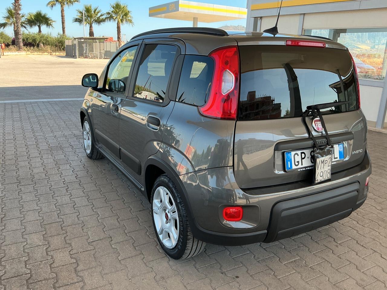 Fiat Panda 1.0 FireFly S&S Hybrid Garmin
