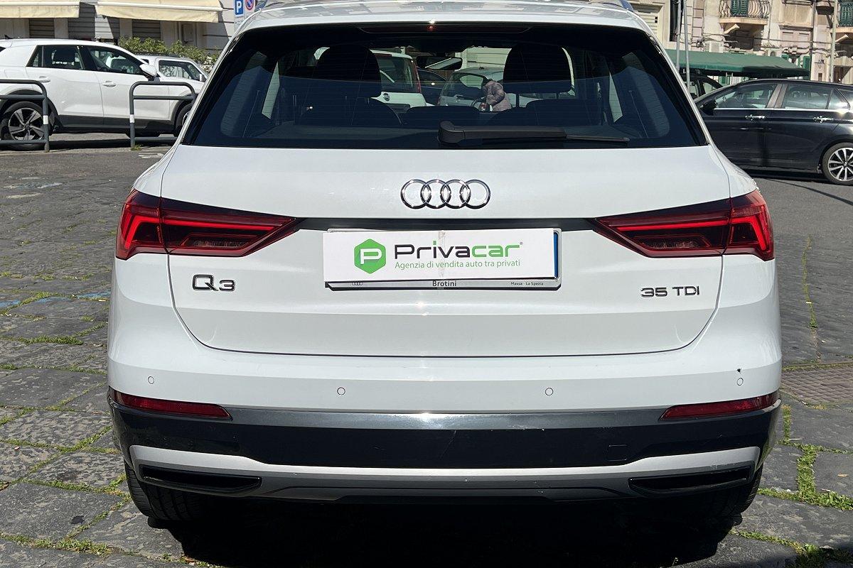 AUDI Q3 35 TDI S tronic Business Advanced