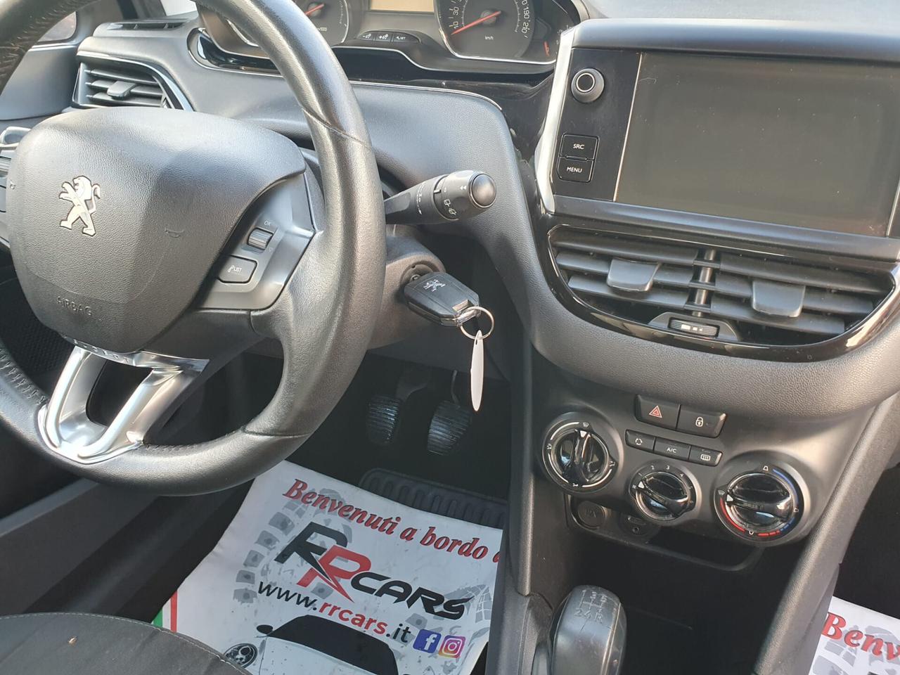 Peugeot 208 PureTech 82 5 porte Allure