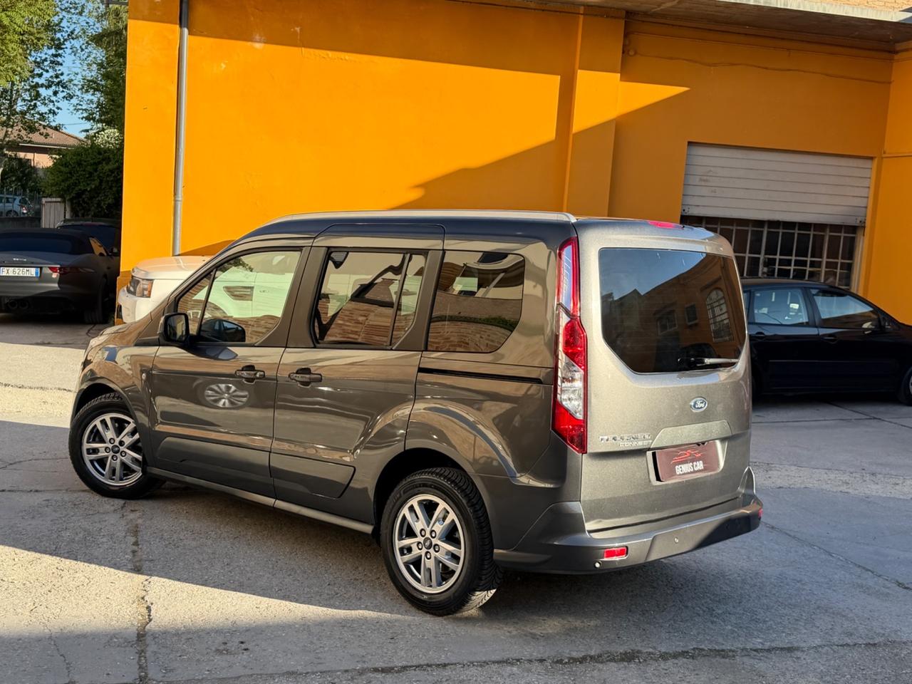 Ford Tourneo Connect 1.5 TDCi 120 CV Titanium
