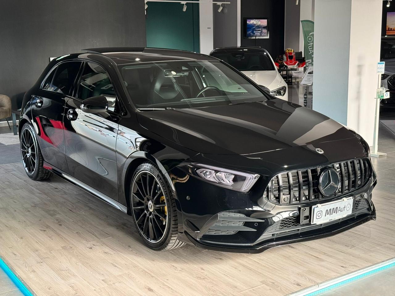 Mercedes-benz A 200d Premium AMG Night Edition