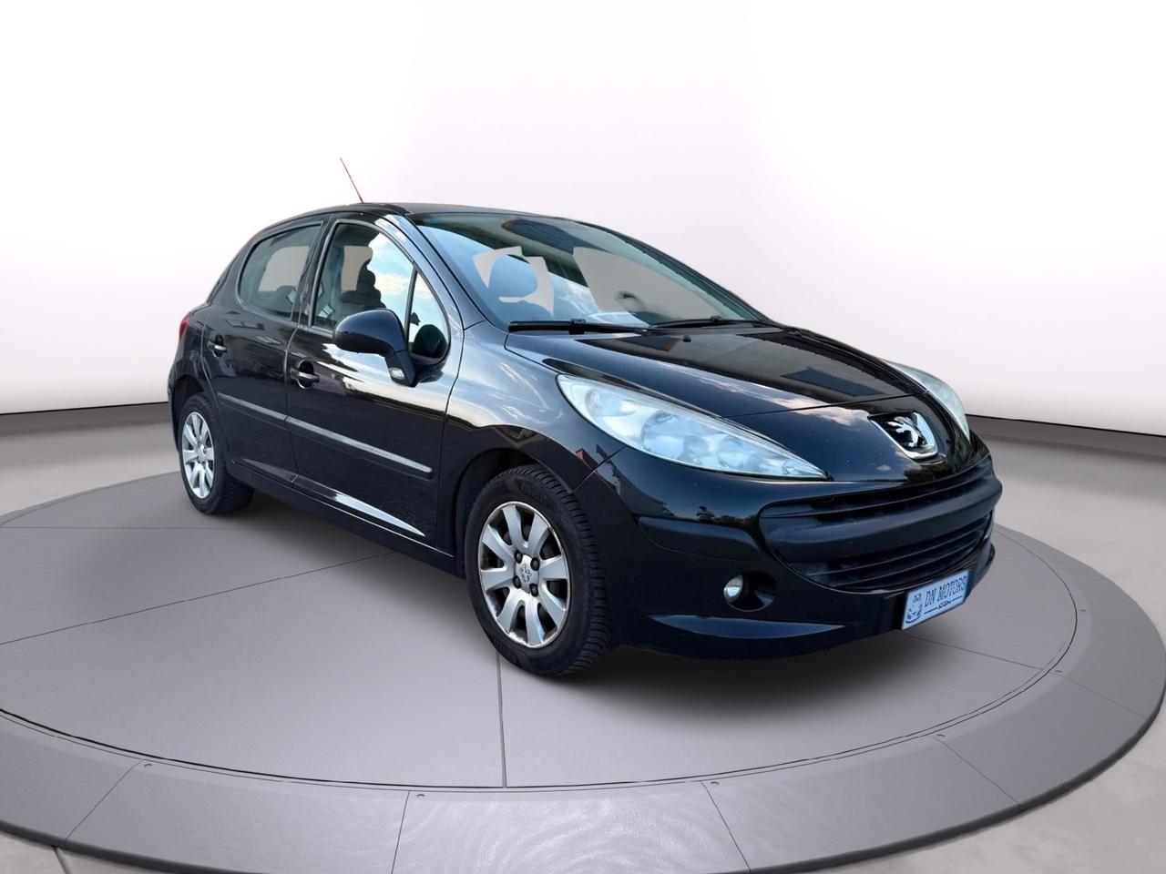 Peugeot 207 1.4 benzina gpl anno 2009 neo patentati