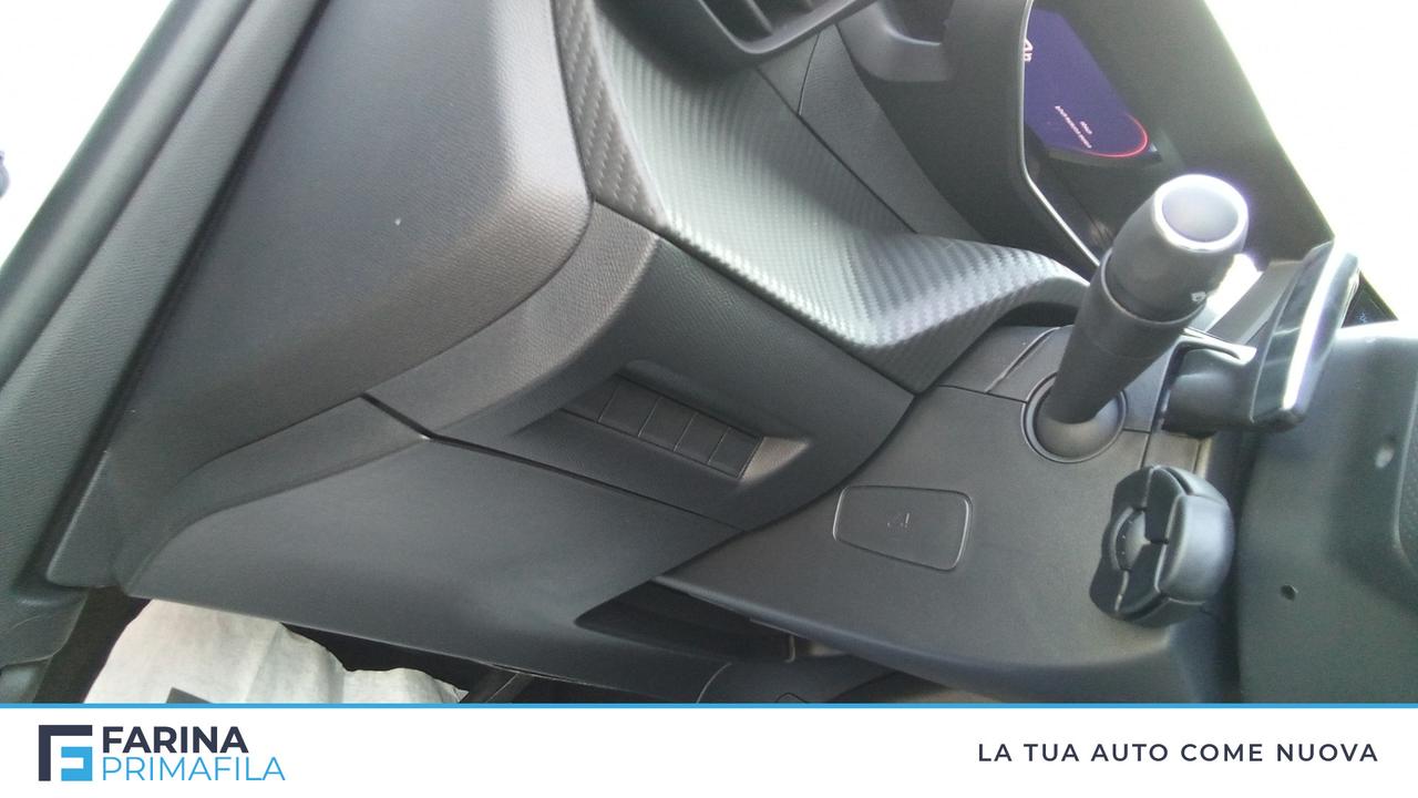 PEUGEOT 2008 1.2 hybrid GT 136cv e-dcs6