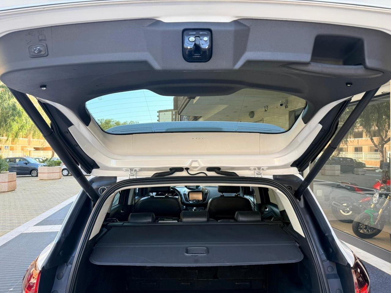 Ford Kuga 2.0 TDCI 150 CV S&S 4WD Powershift Titanium X