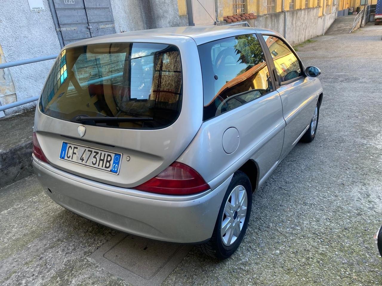 Lancia Ypsilon 1.2 neopatentati