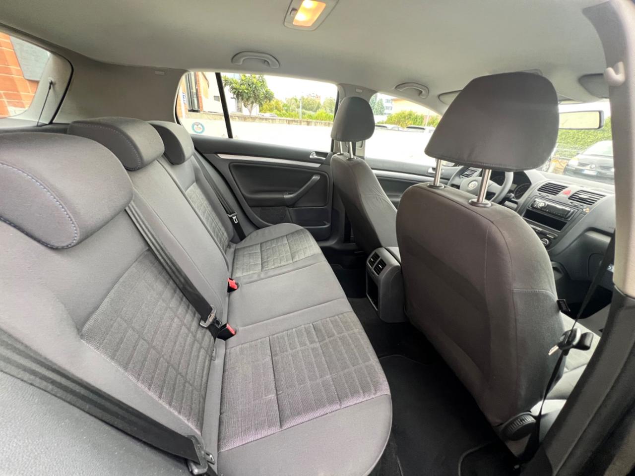 Volkswagen Golf 1.6 5p. Comfortline