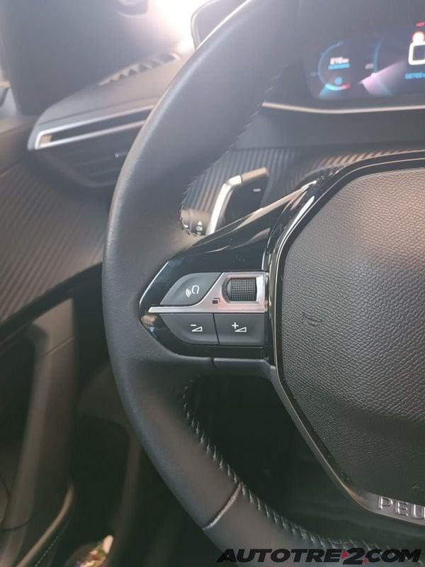 Peugeot 2008 BlueHDi 130 EAT8 Allure - AUTOMATICO