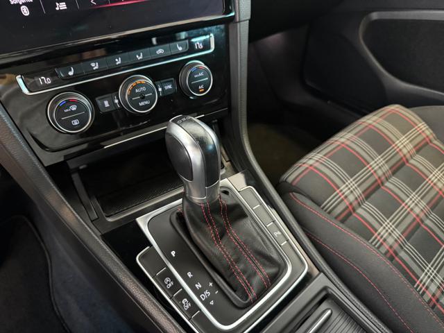 VOLKSWAGEN Golf GTI 2.0 TSI DSG 5p.