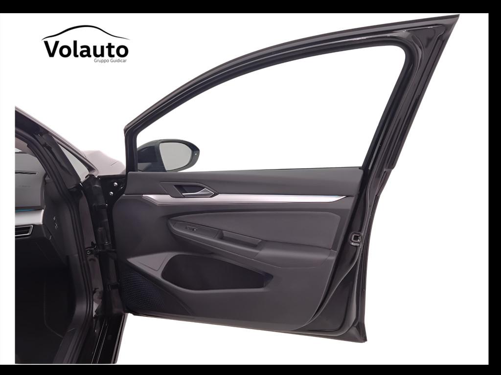 VOLKSWAGEN Golf VIII 2024 - Golf 2.0 tdi Life 115cv