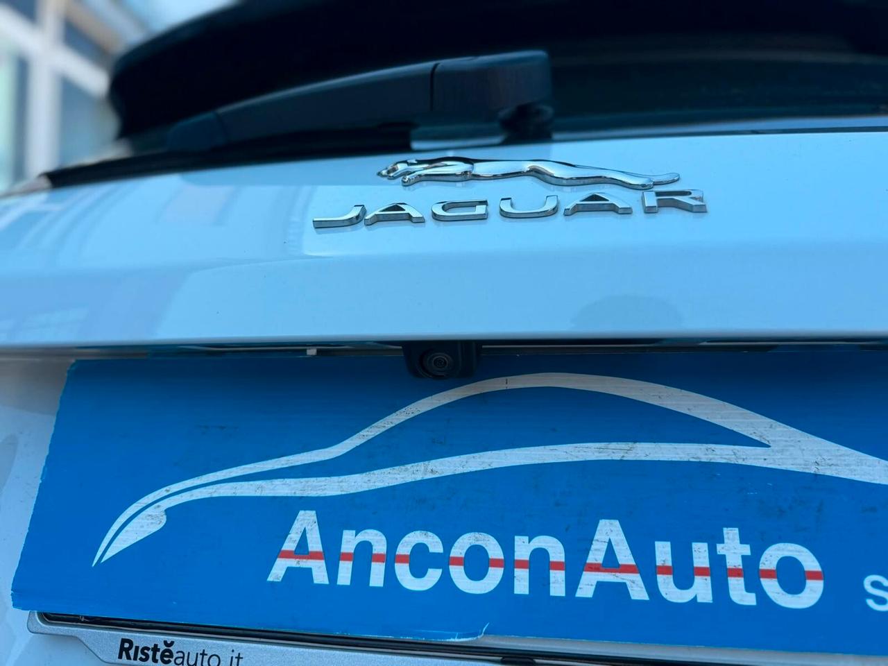 Jaguar F-Pace 2.0D AWD MOTORE REVISIONATO 2018