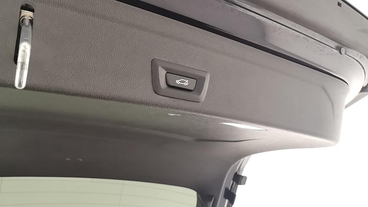 BMW X6 G06-F96 - X6 xdrive40d mhev 48V Msport auto