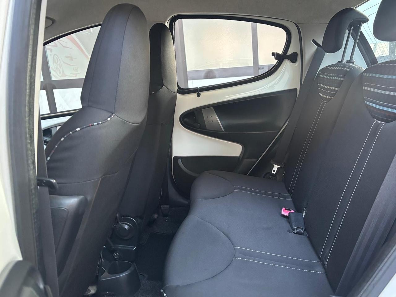 Citroen C1 1.0 5P Vanity Fair 10