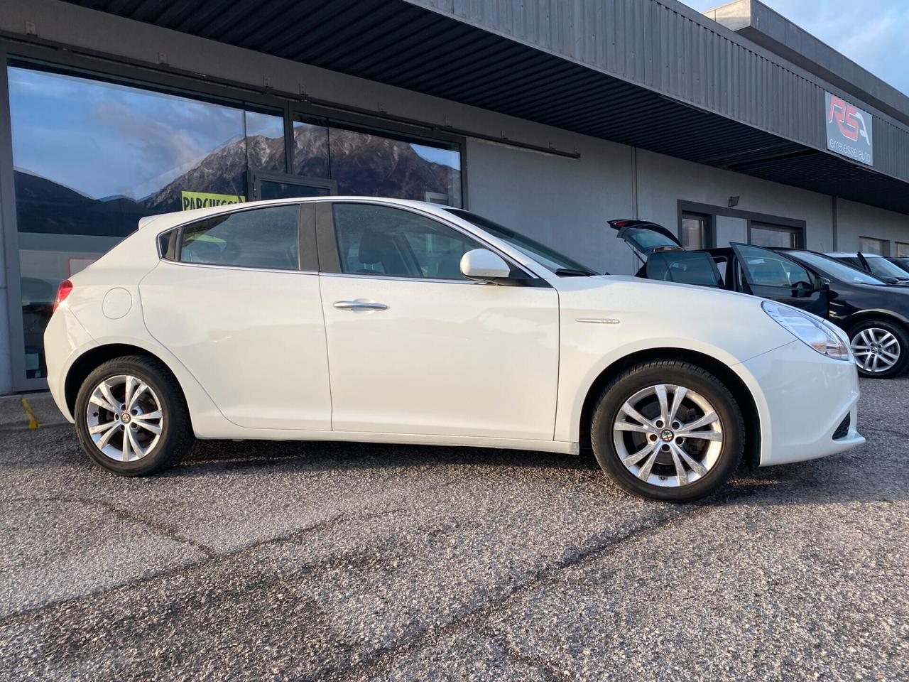 Alfa Romeo Giulietta 1.6 JTDm-2 105 CV Progression