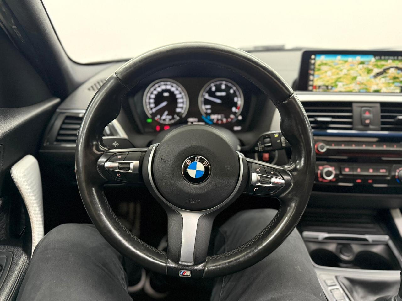 Bmw 118 118d 5p. Msport