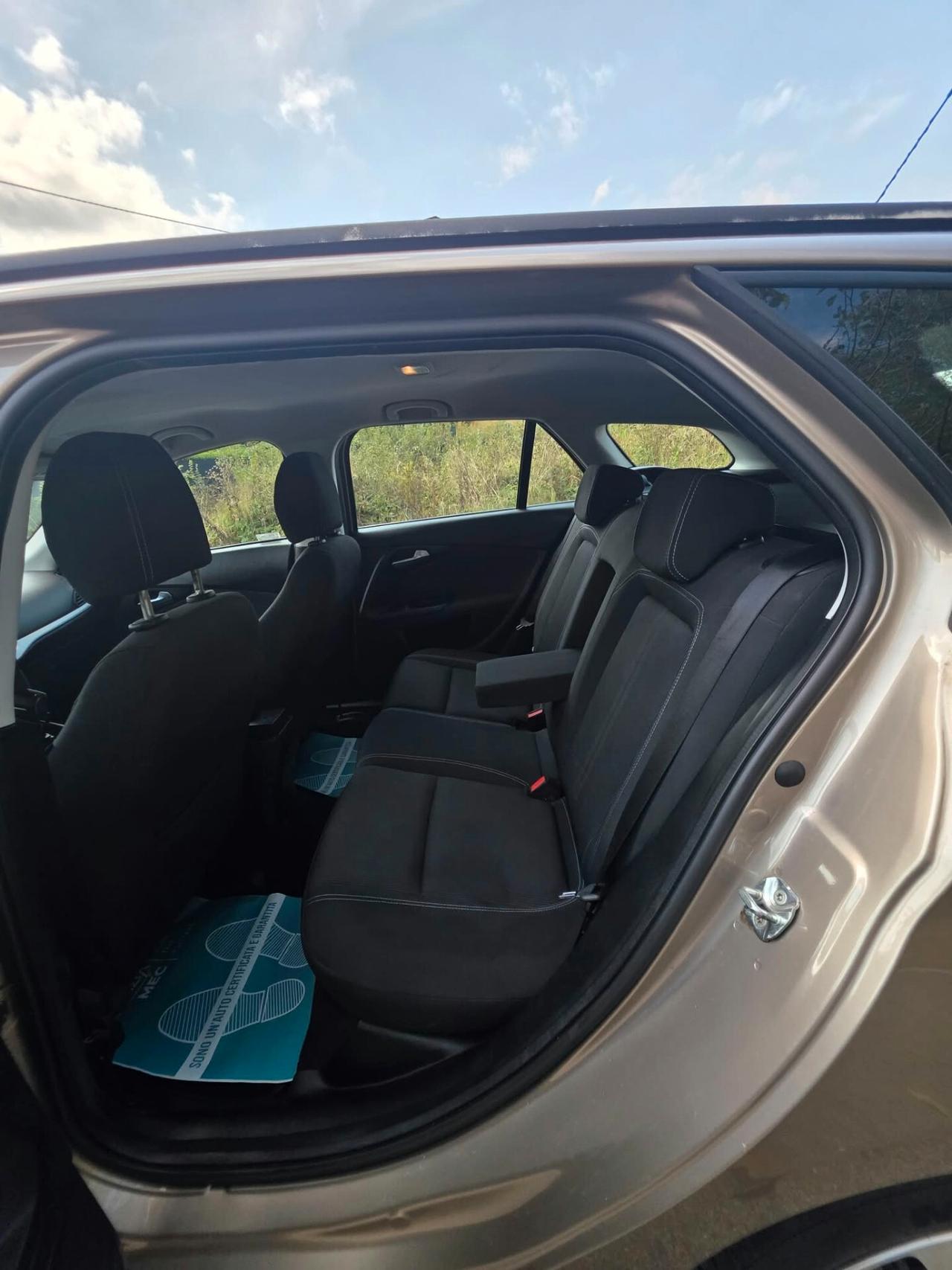 Fiat Tipo 1.6 Mjt S&S SW Lounge