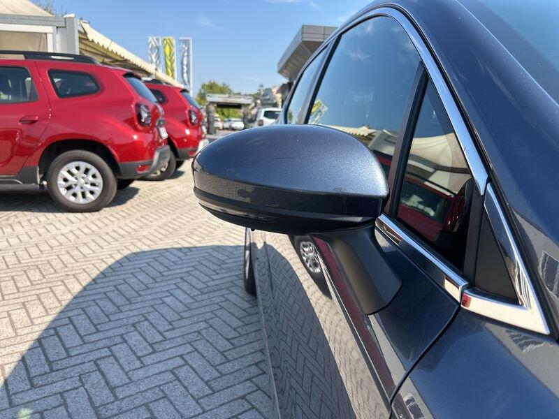 Renault Clio V 2019 1.6 E-Tech hybrid Intens 140cv auto my21