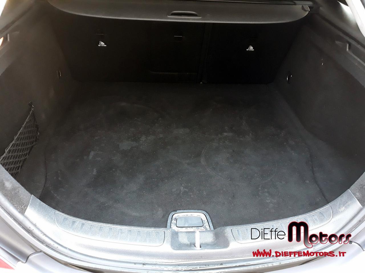 Mercedes-benz CLA 180 d S.W. Automatic Business